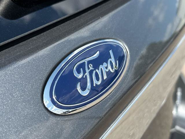 Certified 2024 Ford Explorer XLT w/ Equipment Group 202A AWD/4WD image 12