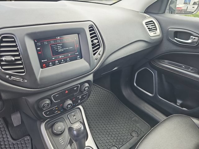 Used 2020 Jeep Compass Latitude w/ Cold Weather Group AWD/4WD image 22
