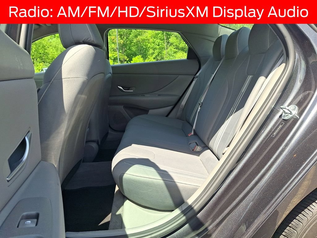 Used 2023 Hyundai Elantra SEL w/ Convenience Package FWD image 10