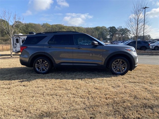Certified 2021 Ford Explorer XLT w/ Equipment Group 202A image 2
