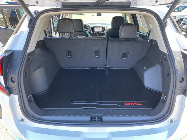 Used 2024 GMC Terrain Denali w/ Denali Premium Package image 24