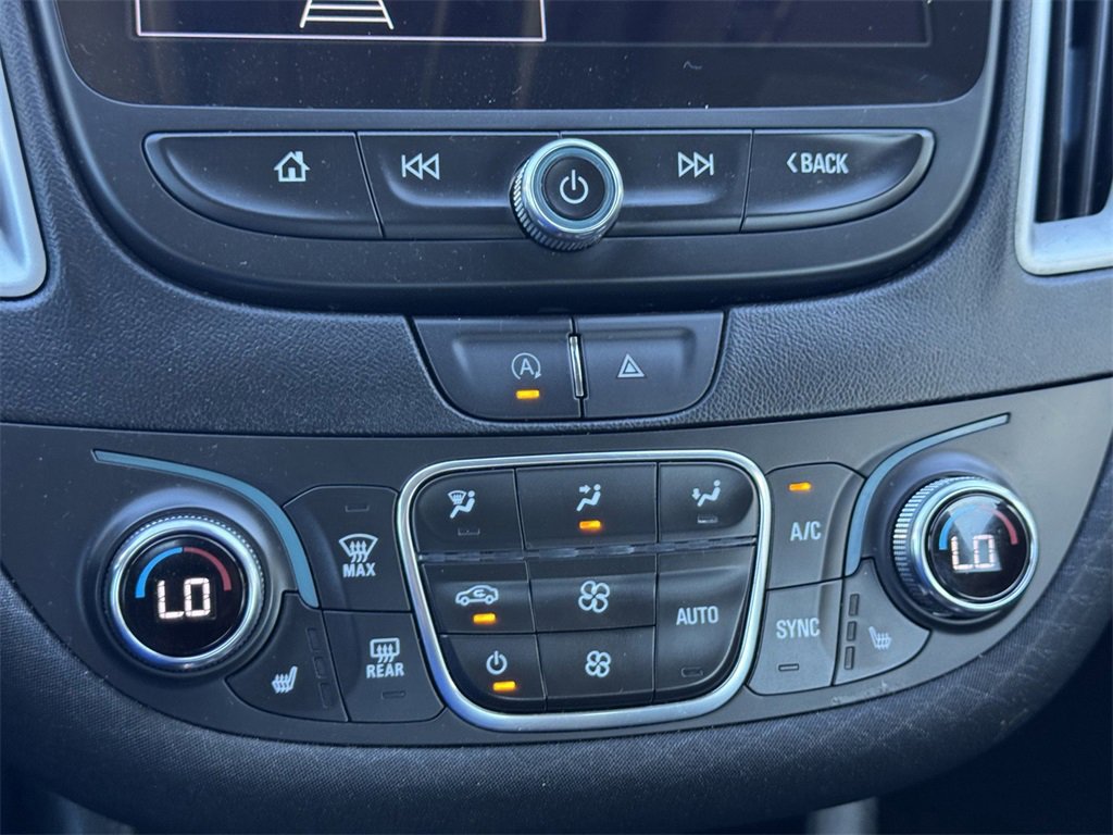 Used 2023 Chevrolet Malibu LT image 13