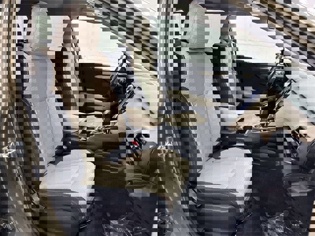 Used 2025 Subaru Outback Premium image 16