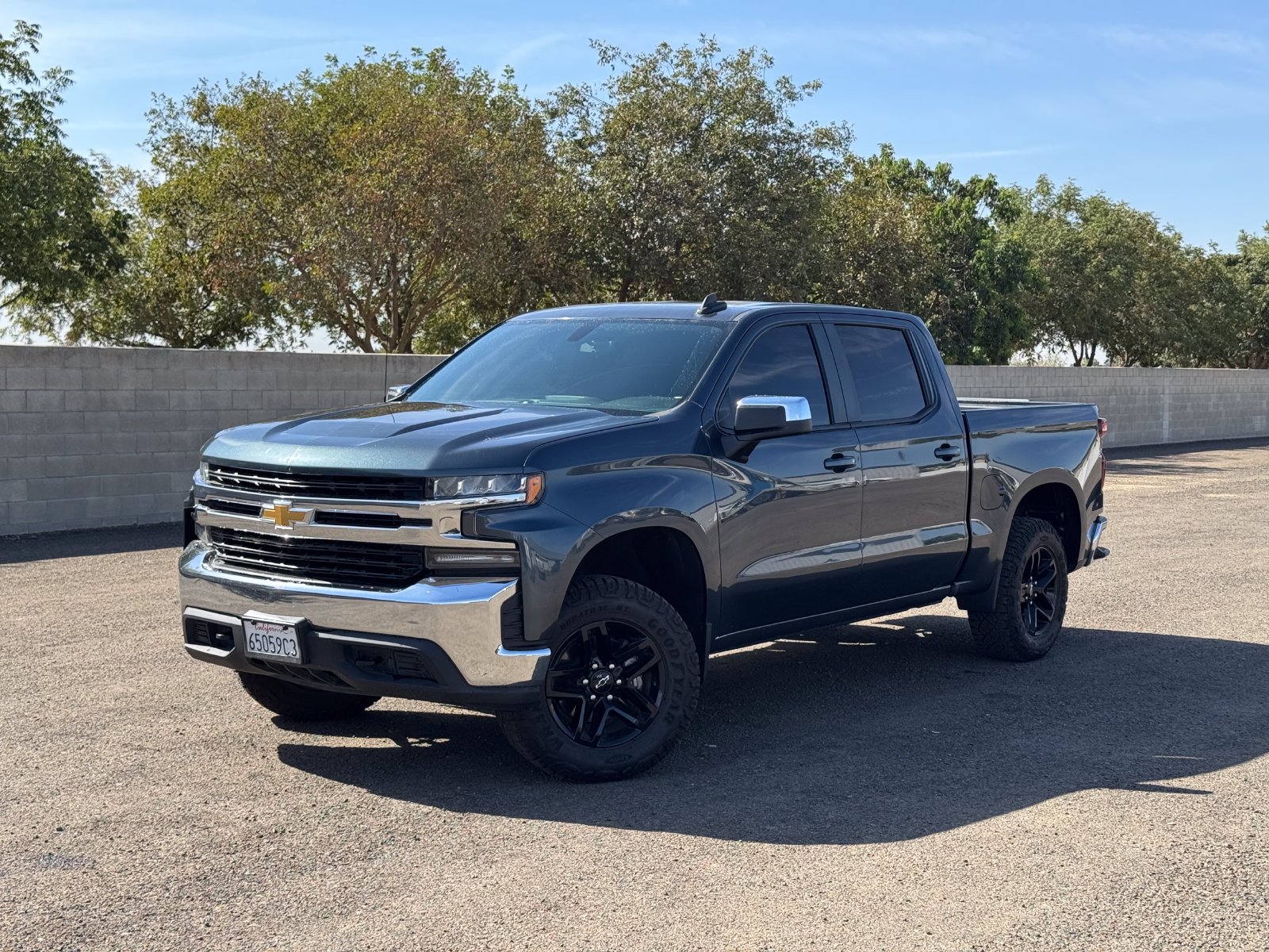 Used 2021 Chevrolet Silverado 1500 LT AWD/4WD image 8