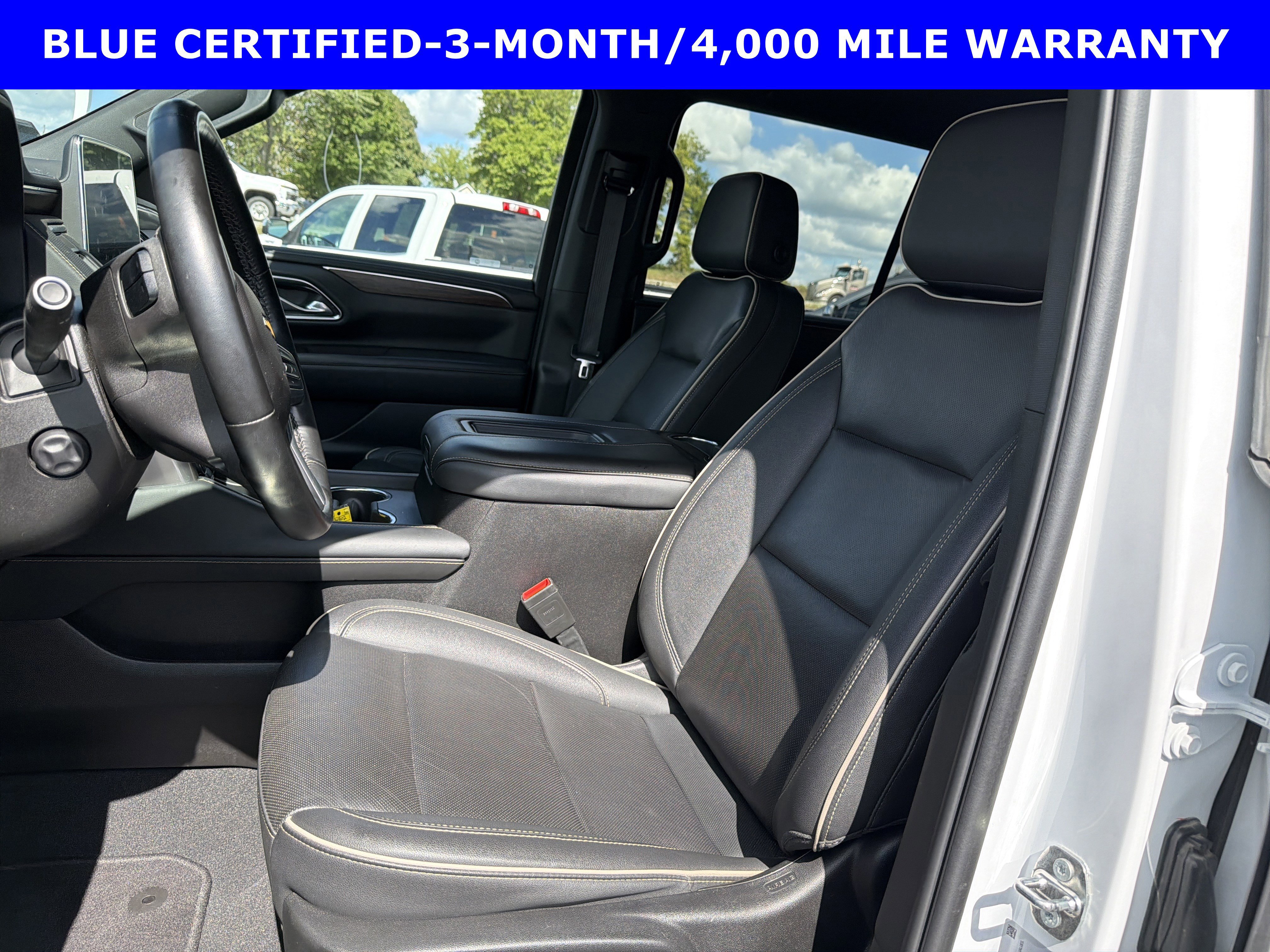 Used 2024 Chevrolet Suburban Premier image 9