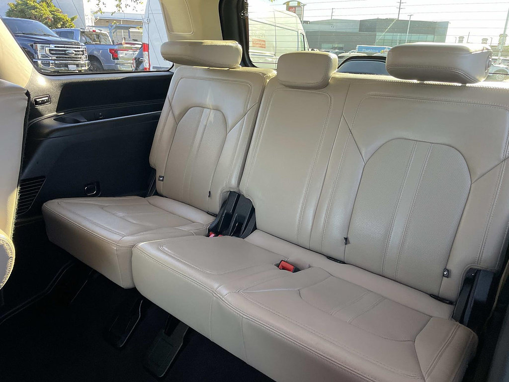 Certified 2022 Ford Expedition Limited RWD image 35