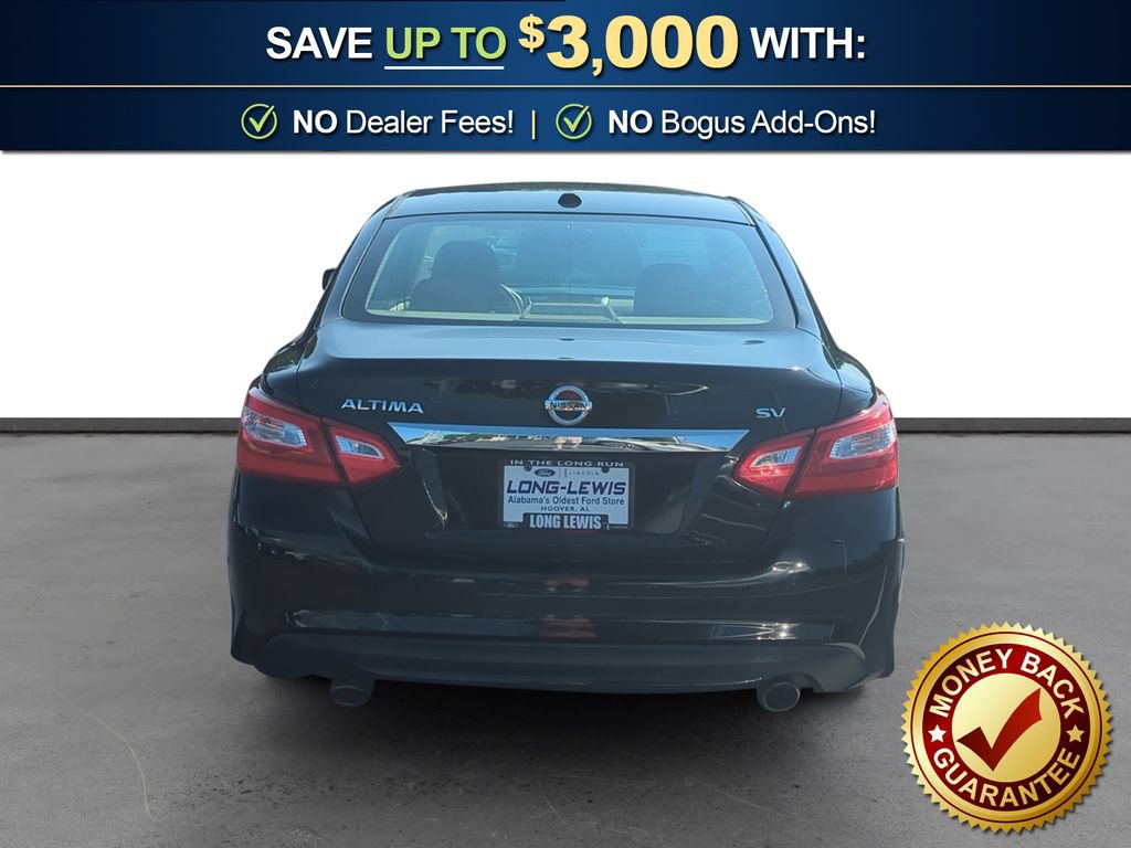 Used 2017 Nissan Altima 2.5 SV w/ Interior Lighting Package FWD image 5