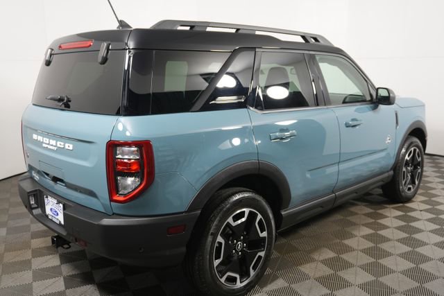 Certified 2023 Ford Bronco Sport Outer Banks w/ Tech Package image 3