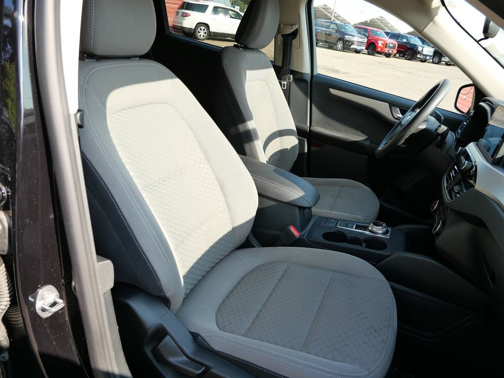 Certified 2020 Ford Escape SE AWD/4WD image 12