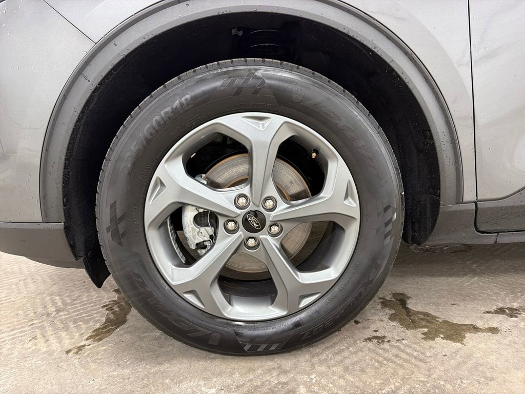 Certified 2025 Ford Escape ST-Line FWD image 13