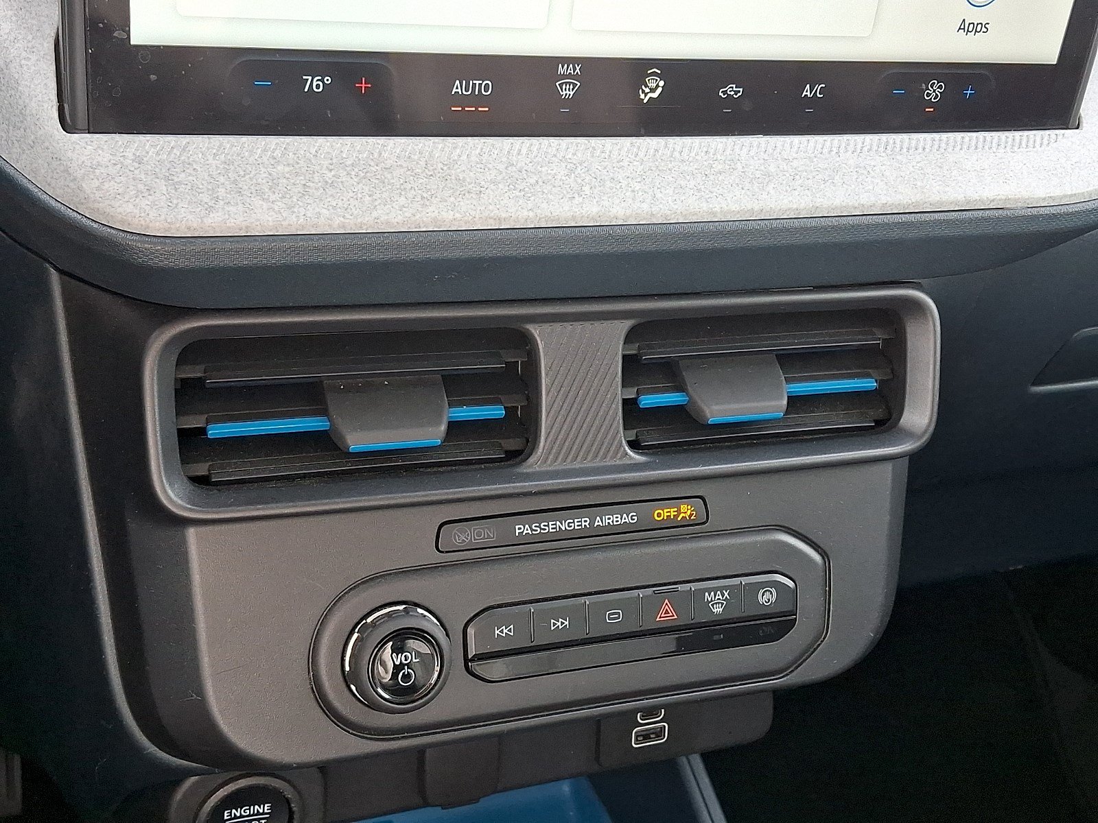Certified 2025 Ford Maverick XLT FWD image 14