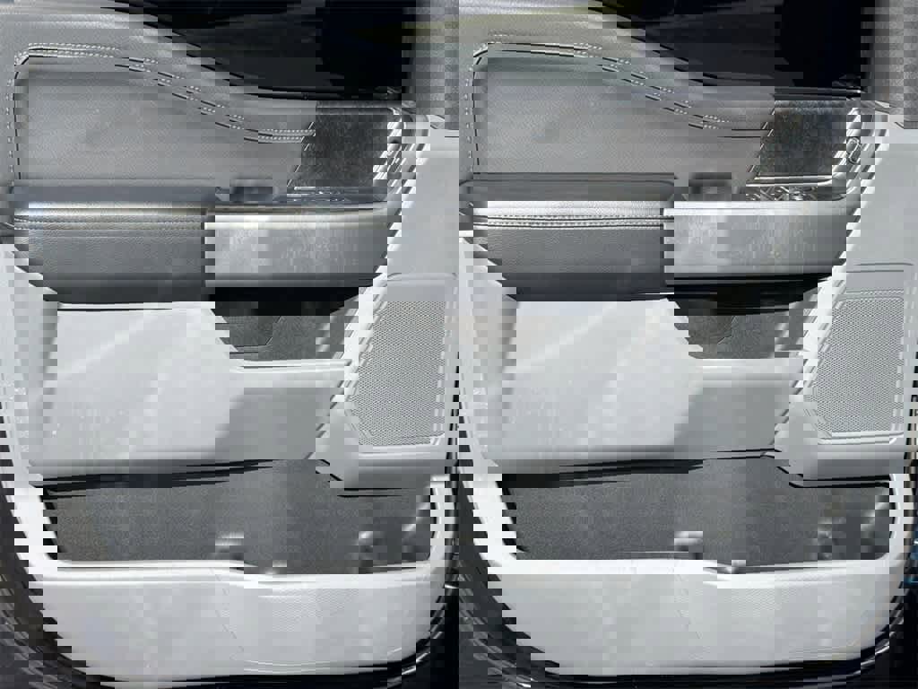 Certified 2022 Ford F150 XLT w/ Equipment Group 302A High image 11