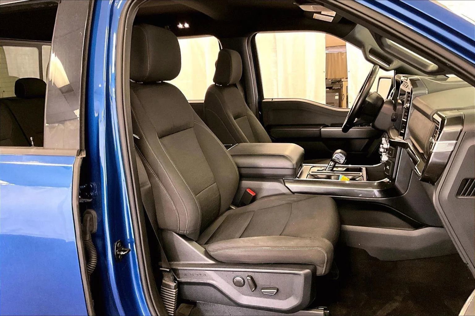 Certified 2022 Ford F150 XLT w/ Equipment Group 302A High image 7