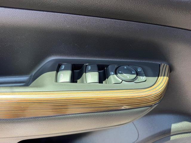Used 2020 GMC Acadia SLE FWD image 19