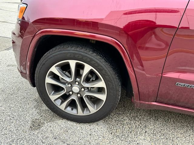 Used 2017 Jeep Grand Cherokee Overland w/ Jeep Active Safety Group image 88