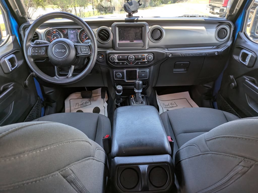 Used 2022 Jeep Wrangler Unlimited Sport AWD/4WD image 14