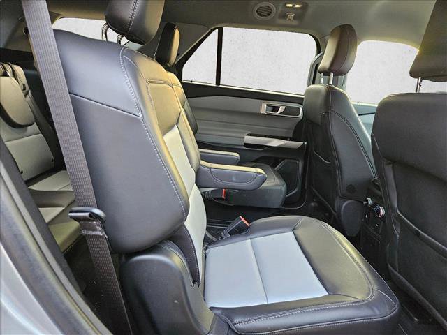 Certified 2023 Ford Explorer XLT w/ Equipment Group 202A RWD image 13