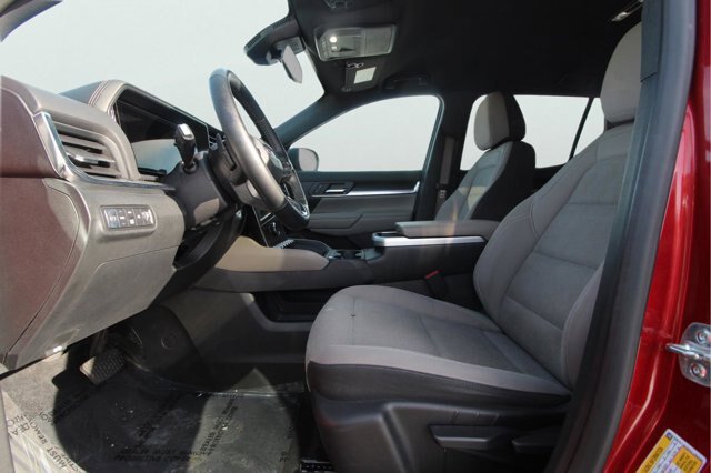 Used 2025 GMC Terrain Elevation w/ Black Edition AWD/4WD image 14