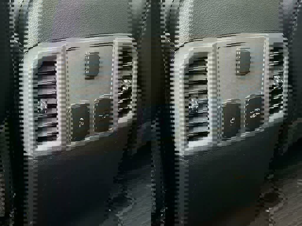 Certified 2019 Ford F150 Raptor w/ Equipment Group 802A Luxury image 15