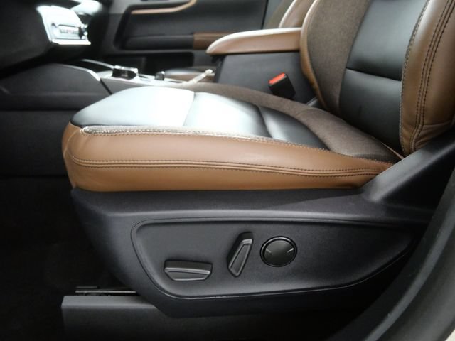 Certified 2025 Ford Bronco Sport Outer Banks w/ Outer Banks Tech Package+ AWD/4WD image 17
