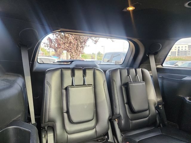 Certified 2018 Ford Explorer Limited w/ Equipment Group 301A AWD/4WD image 33