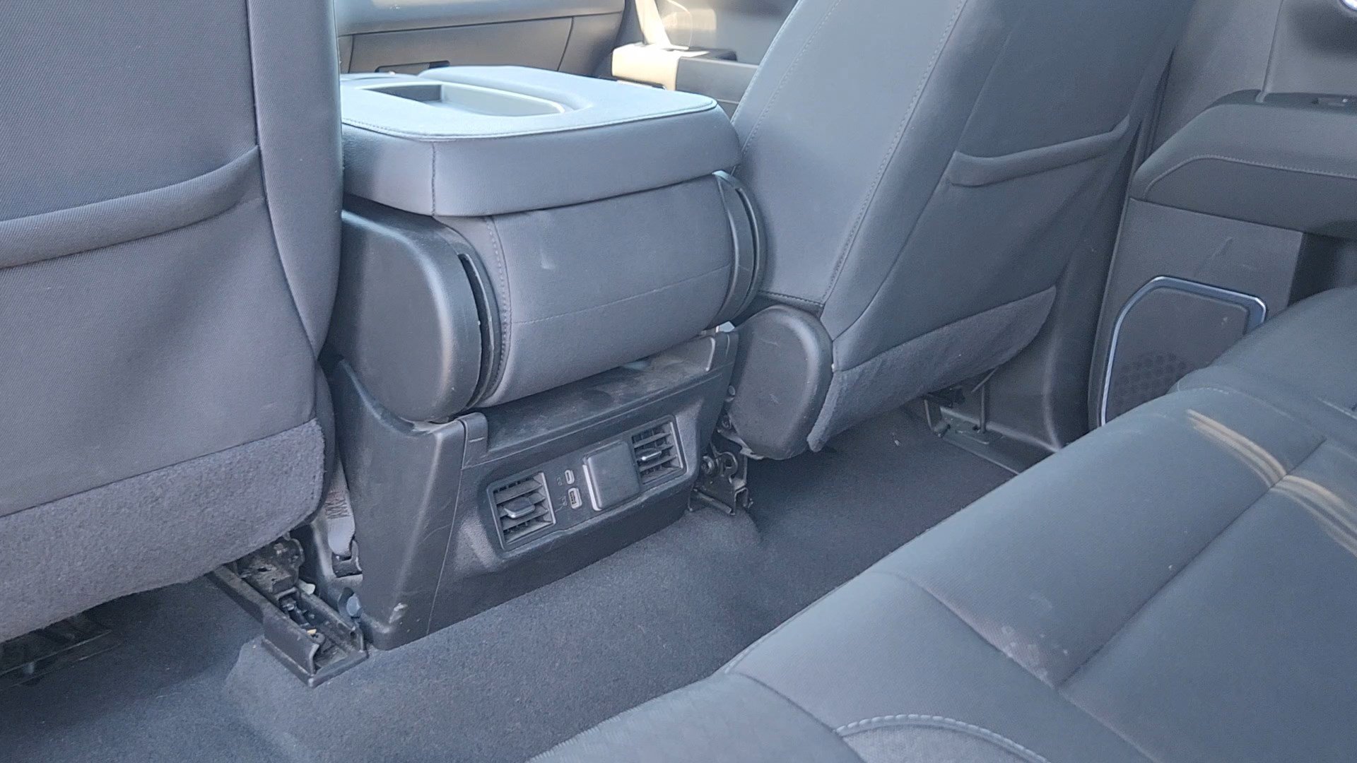 Used 2025 Chevrolet Silverado 1500 LT AWD/4WD image 18