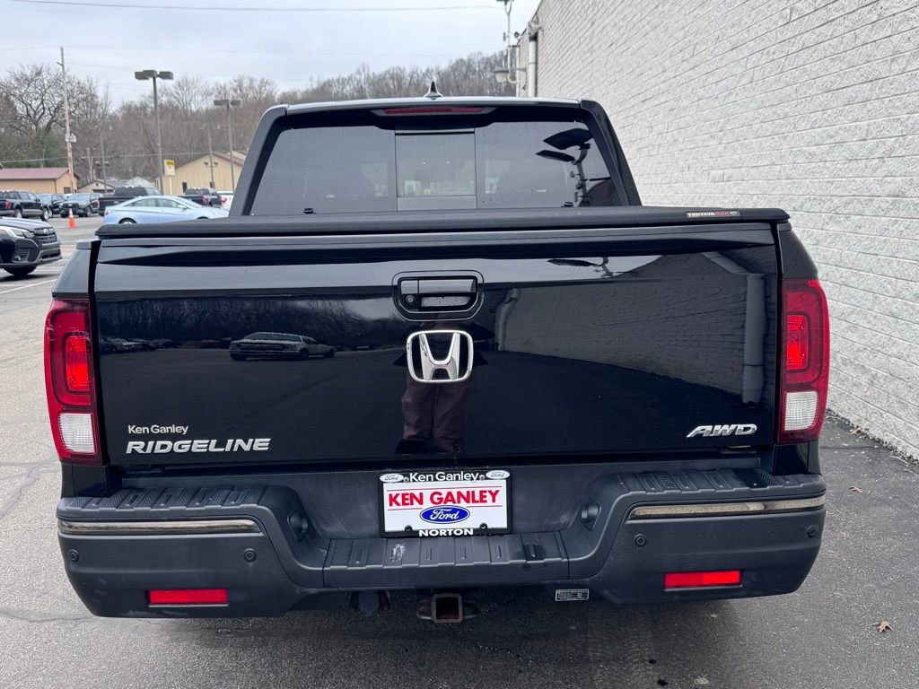 Used 2017 Honda Ridgeline Black Edition image 4