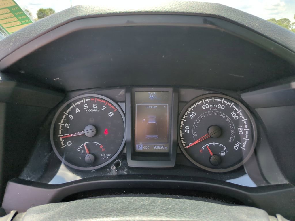 Used 2020 Toyota Tacoma SR w/ SR Convenience Package RWD image 22