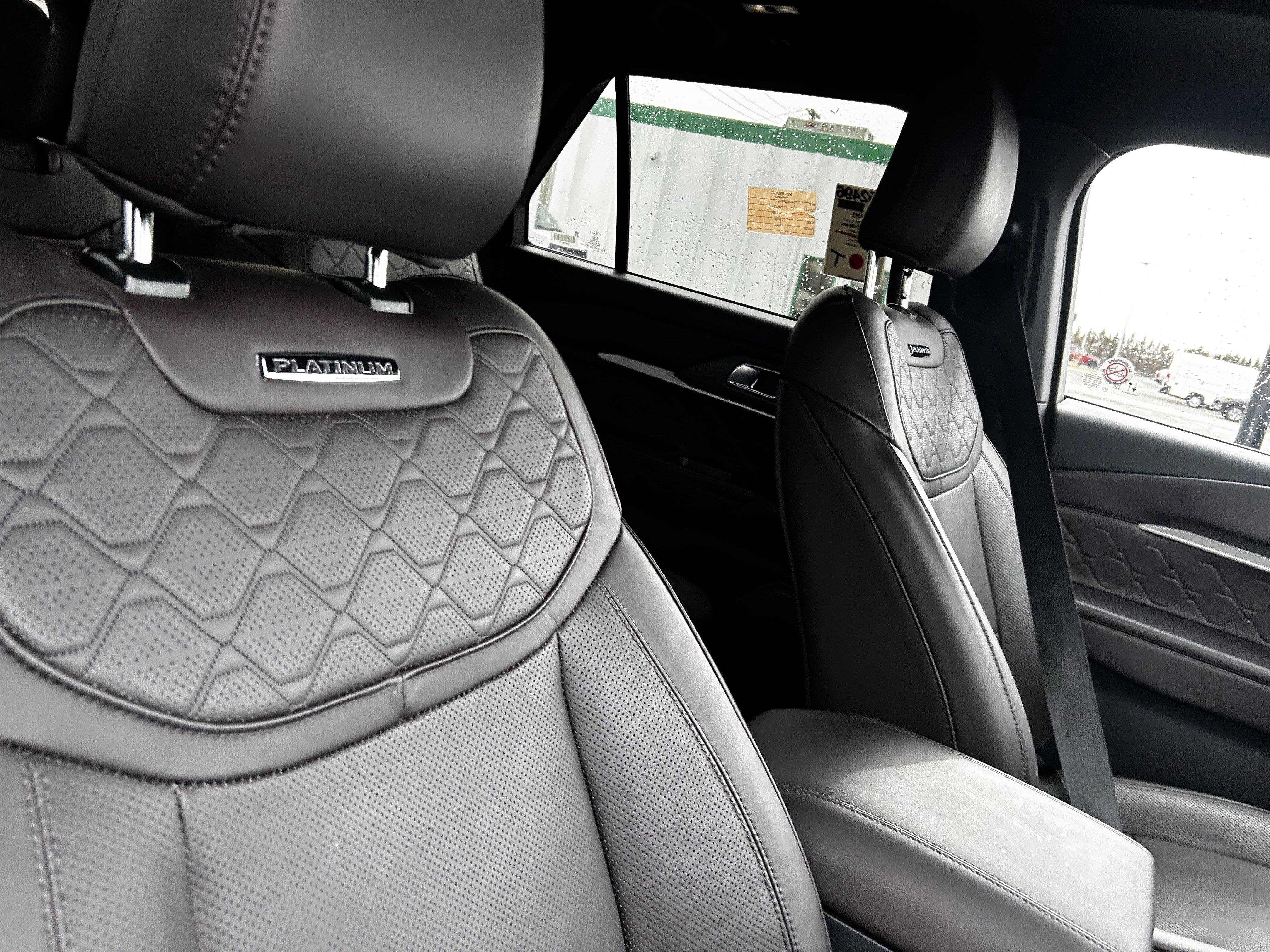 Certified 2025 Ford Explorer Platinum w/ LUX Leather Package image 14