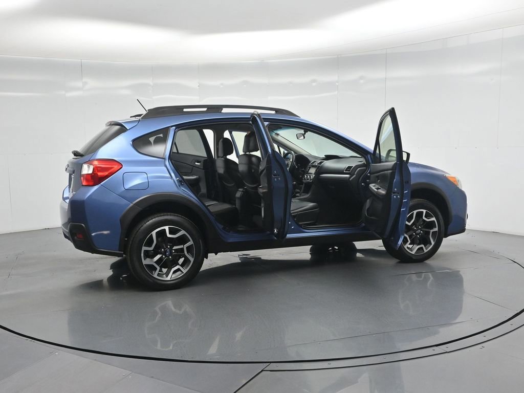 Used 2017 Subaru Crosstrek 2.0i Premium image 8