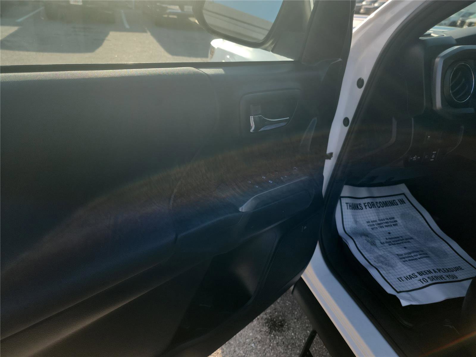 Used 2022 Toyota Tacoma TRD Sport w/ TRD Premium Sport Package image 16