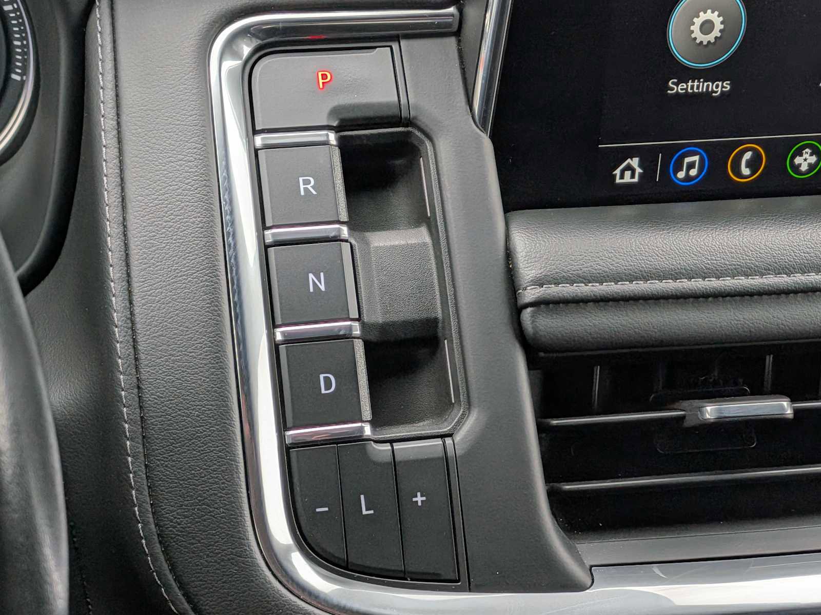 Used 2021 Chevrolet Tahoe Z71 AWD/4WD image 31