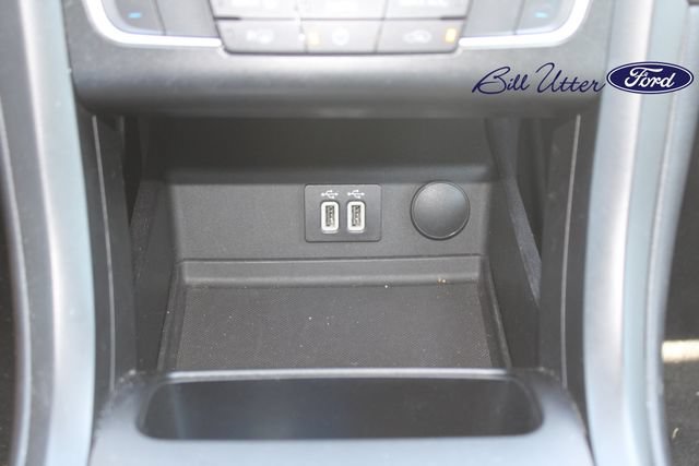 Certified 2020 Ford Fusion SE w/ Equipment Group 151A FWD image 16