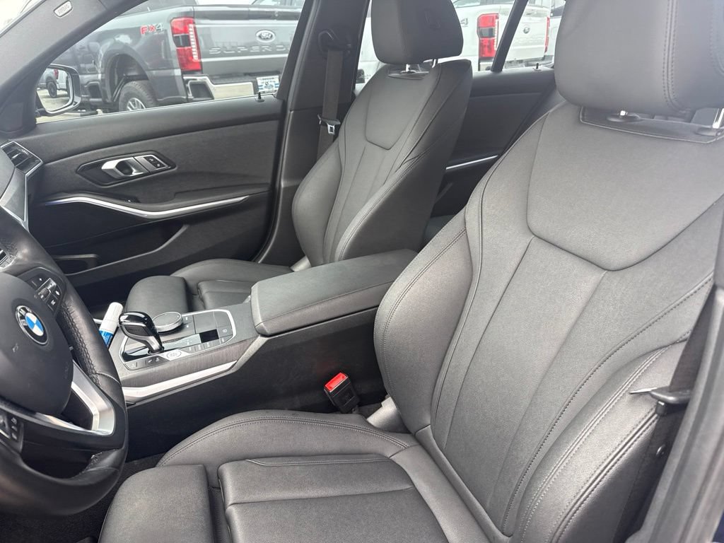 Used 2021 BMW 330i Sedan w/ Convenience Package RWD image 10