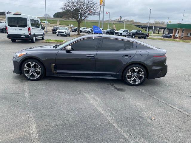Used 2020 Kia Stinger GT-Line video 2