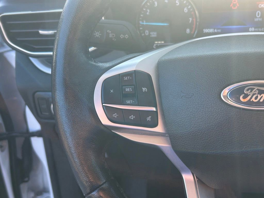 Certified 2023 Ford Explorer XLT w/ Equipment Group 202A image 33
