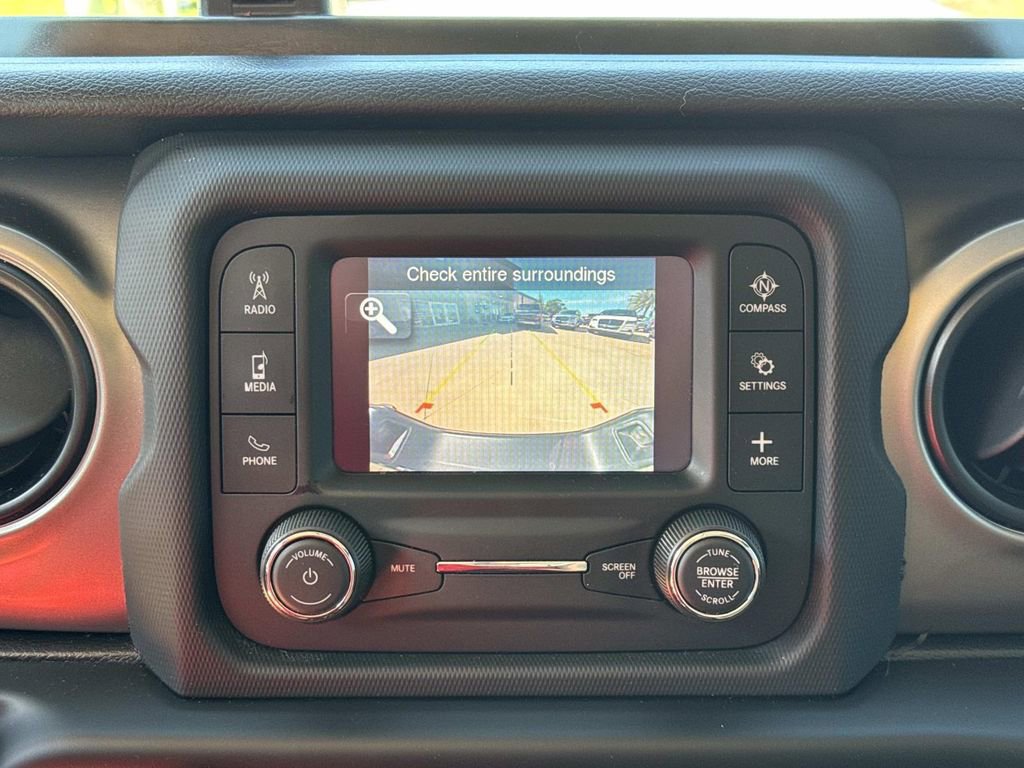 Used 2021 Jeep Gladiator Sport w/ Trailer Tow Package AWD/4WD image 29