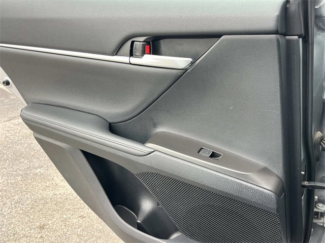 Used 2023 Toyota Camry XSE image 17