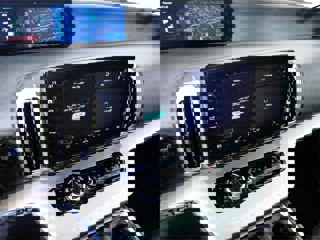 Certified 2025 Ford Expedition Max Active image 20