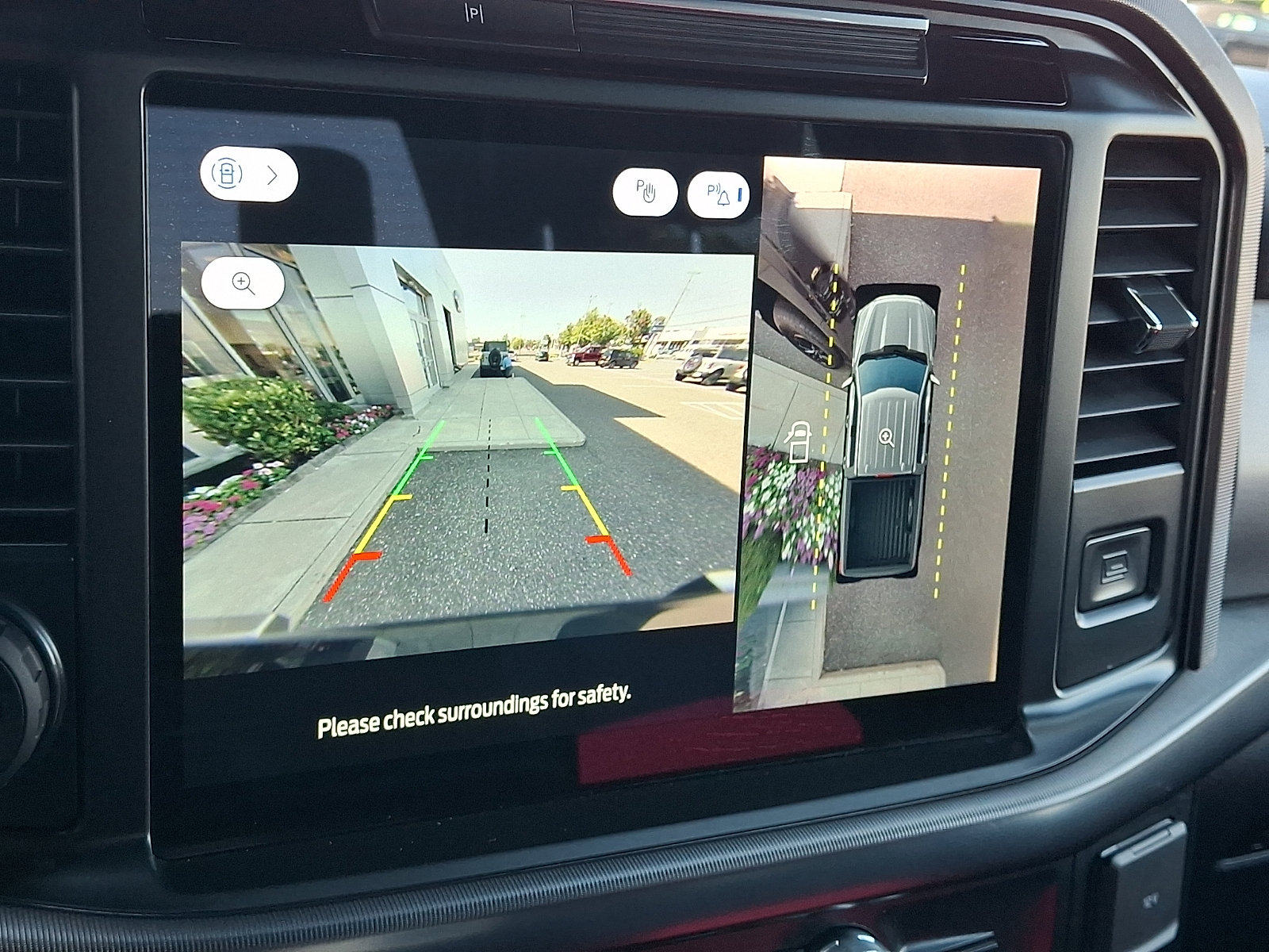 Certified 2025 Ford F150 Platinum AWD/4WD image 19