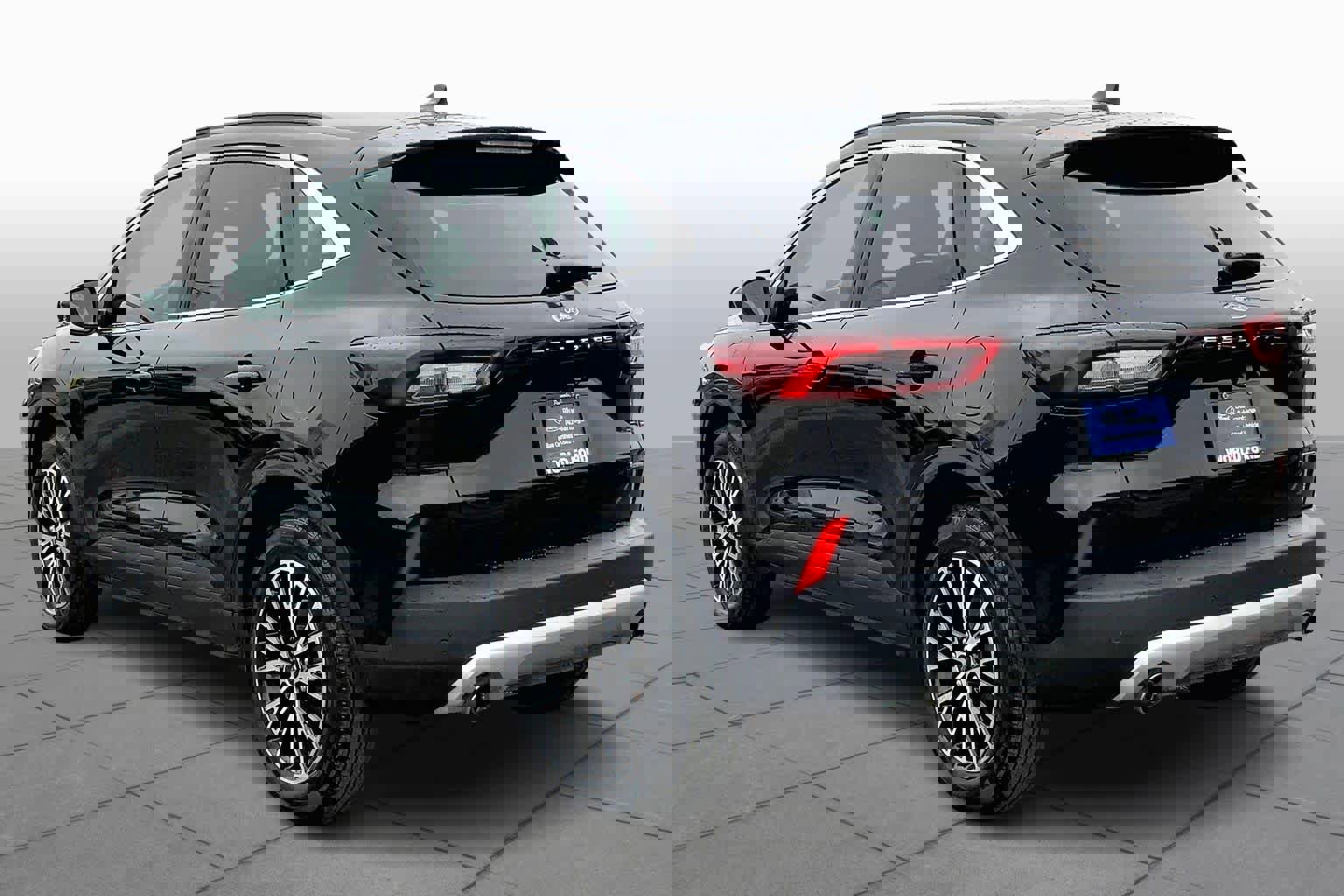 Certified 2025 Ford Escape SE image 11