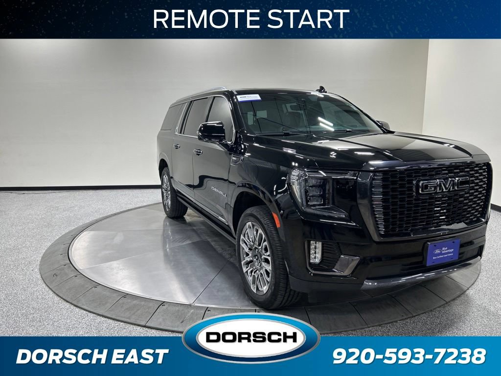 Used 2023 GMC Yukon XL Denali Ultimate AWD/4WD image 4