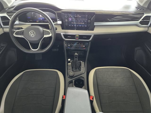 Used 2025 Volkswagen Taos SE AWD/4WD image 29