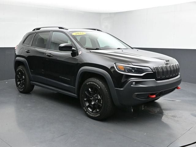 Used 2022 Jeep Cherokee Trailhawk w/ Sound & Nav Group AWD/4WD image 3