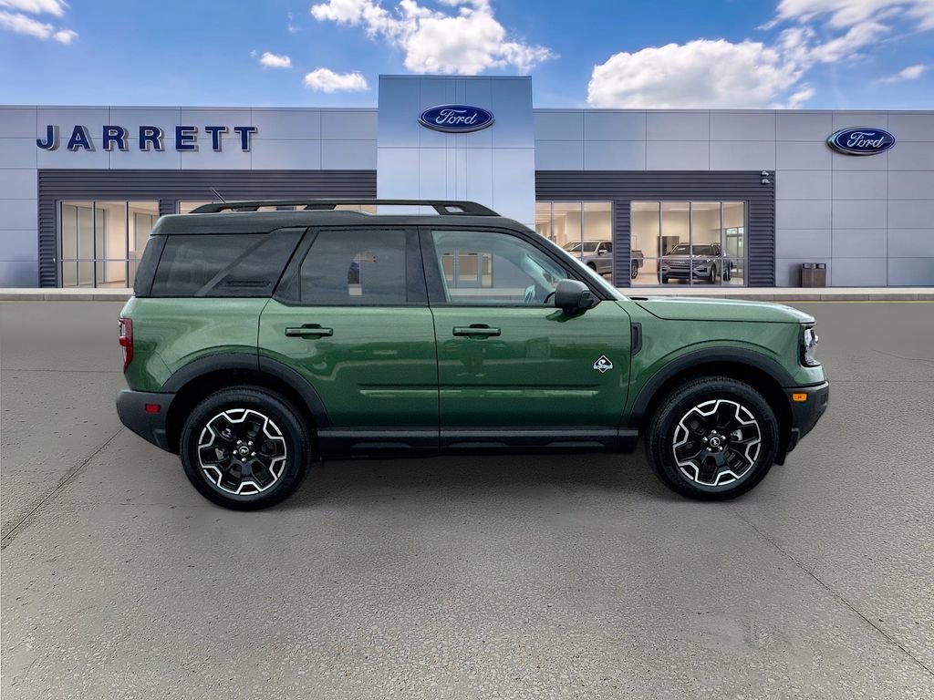 Certified 2025 Ford Bronco Sport Outer Banks w/ Outer Banks Tech Package+ AWD/4WD image 8