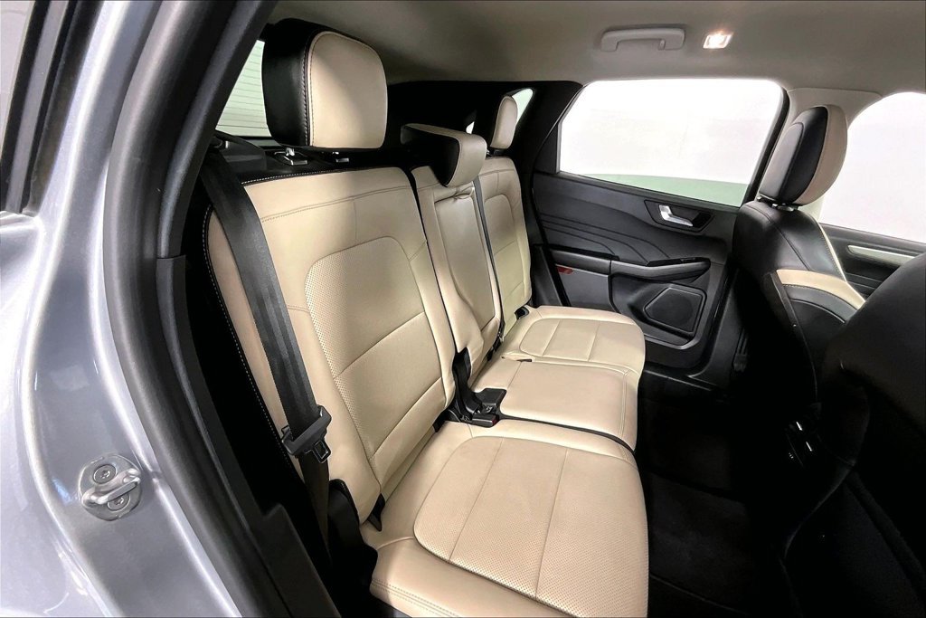 Certified 2021 Ford Escape SEL FWD image 27