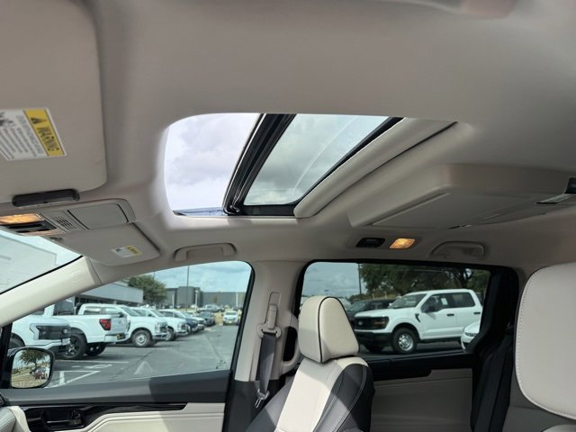 Used 2025 Honda Odyssey Elite image 13