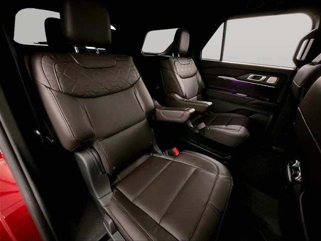 Certified 2025 Ford Explorer Platinum w/ Ultimate Package AWD/4WD image 26