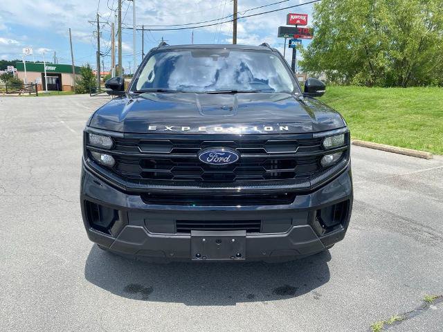 Certified 2025 Ford Expedition Active RWD image 2