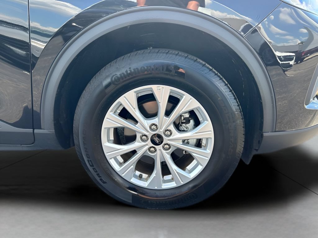 Certified 2025 Ford Escape Active AWD/4WD image 10